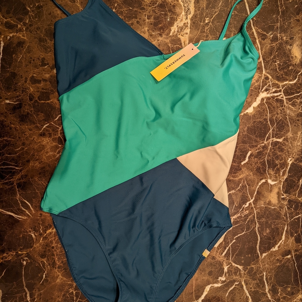 Summersalt bathing suit size 10- TAGS removed!! Worn once.